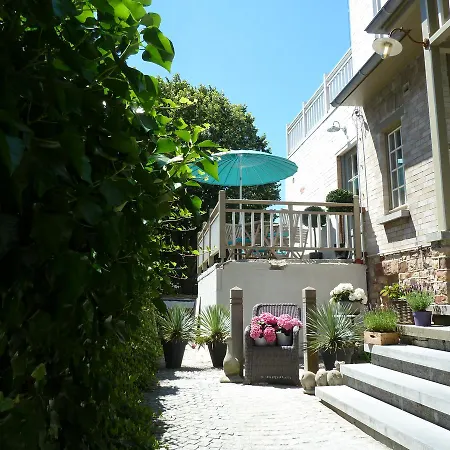 La Tourelle Hotel Le Coq